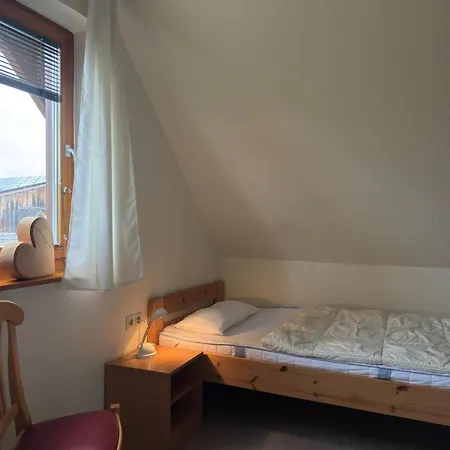 Spacious apartment with oven, located in the green Bruchttal *