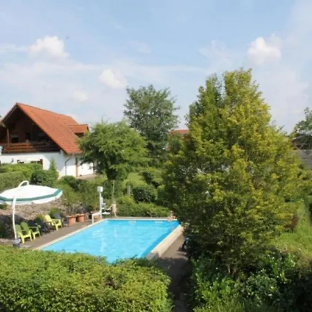 아파트 In Germany With Garden Terrace Bredenborn